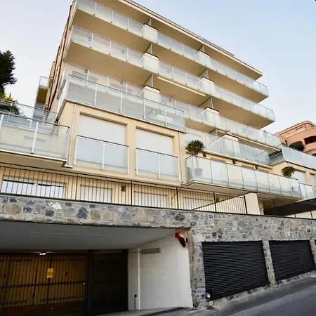 Ampio Bilocale Con Terrazzino, Box E Piscina - Poggio Fiorito * אלסיו