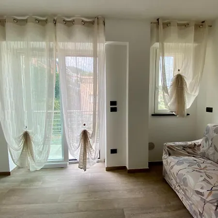 דירה Ampio Bilocale Con Terrazzino, Box E Piscina - Poggio Fiorito