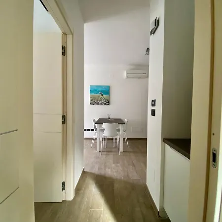 Ampio Bilocale Con Terrazzino, Box E Piscina - Poggio Fiorito
