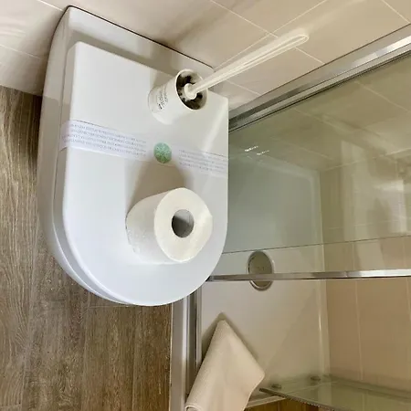 Ampio Bilocale Con Terrazzino, Box E Piscina - Poggio Fiorito